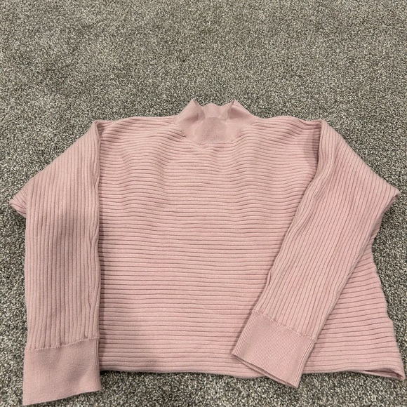 Pink Ribbed Lounge Set - Picture 2 of 3